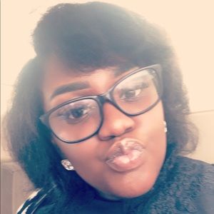 Meet your Posher, Amaya